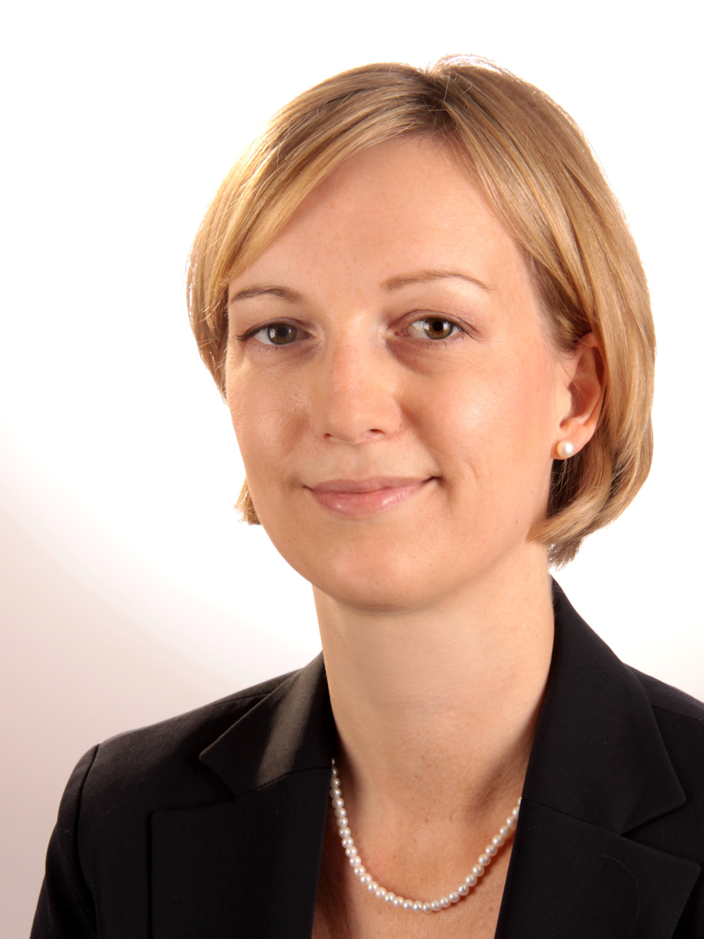 Dr. Jessica Peter